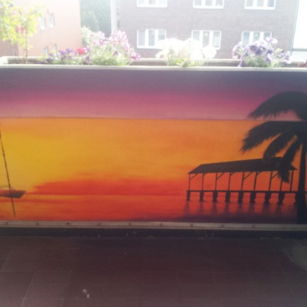 Farbwandel Fassadenkunst Balkonbemalung