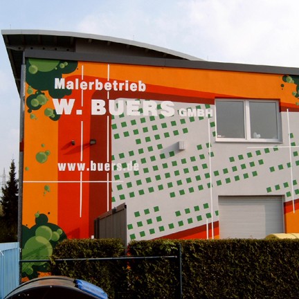 Farbwandel Fassadenkunst grafische Wandgestaltung