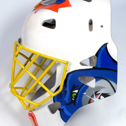Farbwandel Fassadenkunst Hockeymasken